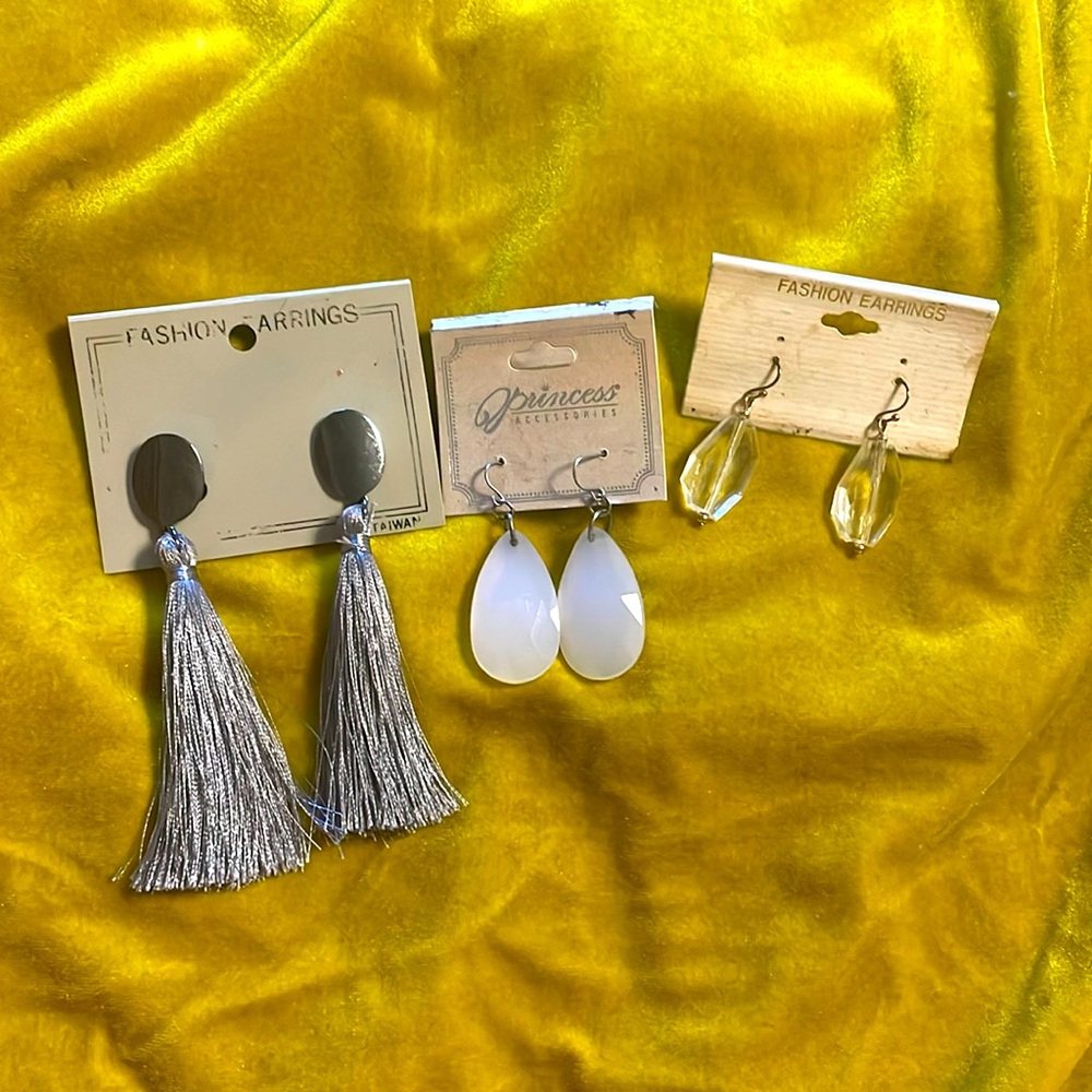 Fabulous! 3 pair of earrings for pierced ears. Stylish